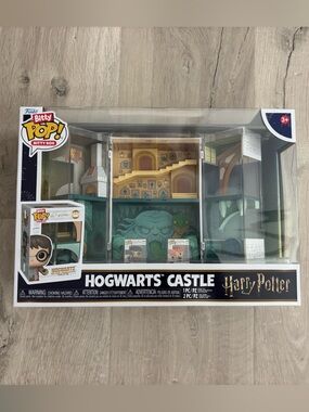 NWT Harry Potter Bitty Pop! Hogwarts Castle - Includes 2 Bitty POPs